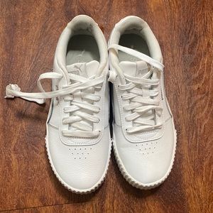 Puma carina women’s 6.5